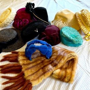 Lot of vintage women’s hats